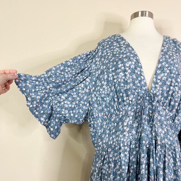 Torrid | Floral Powder Blue White Button V Neck Bell Puff Sleeve Mini Dress 16 - Picture 4 of 11